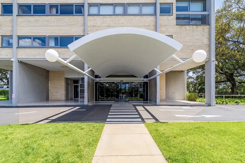 Mcmahons Point 2Kwarto ENJOY ICONIC WATERFRONT LIVING & PEACEFUL, BREATHTAKING BAY VIEWS FOREVER !