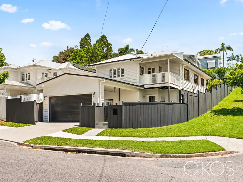 16 Coronation Street, Bardon, QLD 4065