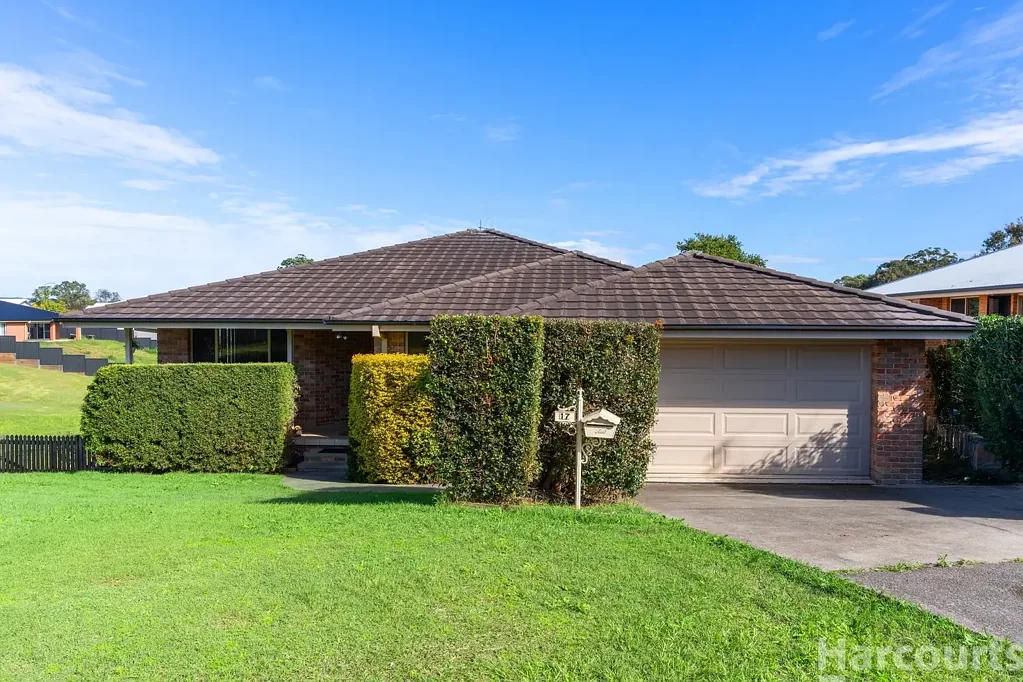 17 Springfields Drive, Greenhill, NSW 2440