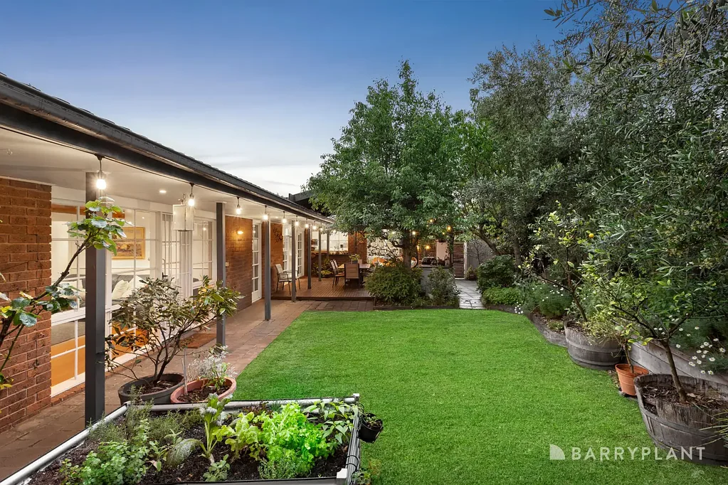 3 Debbie Court, Dingley Village, VIC 3172