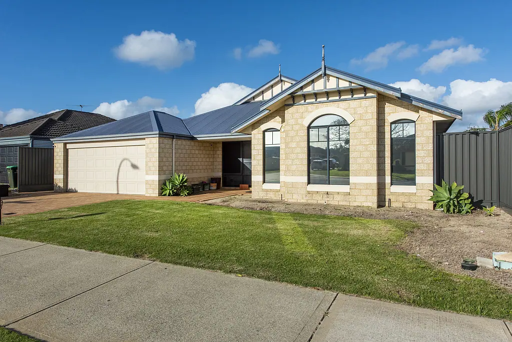 33 Eva Lynch Way, Port Kennedy, WA 6172