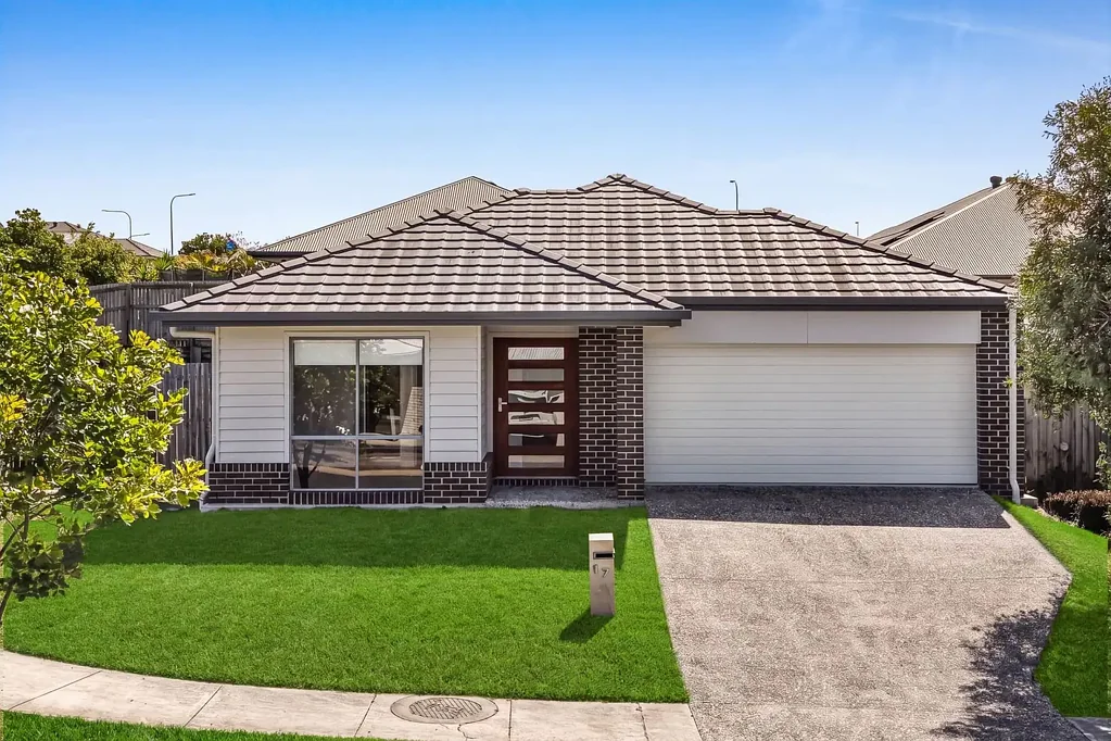 Flagstone 4Kwarto LOOK NO FURTHER – I’VE FOUND YOUR NEW HOME