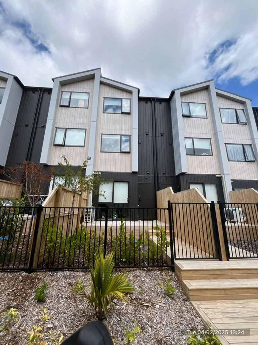 Four Bedrooms in Te Atatu Peninsula