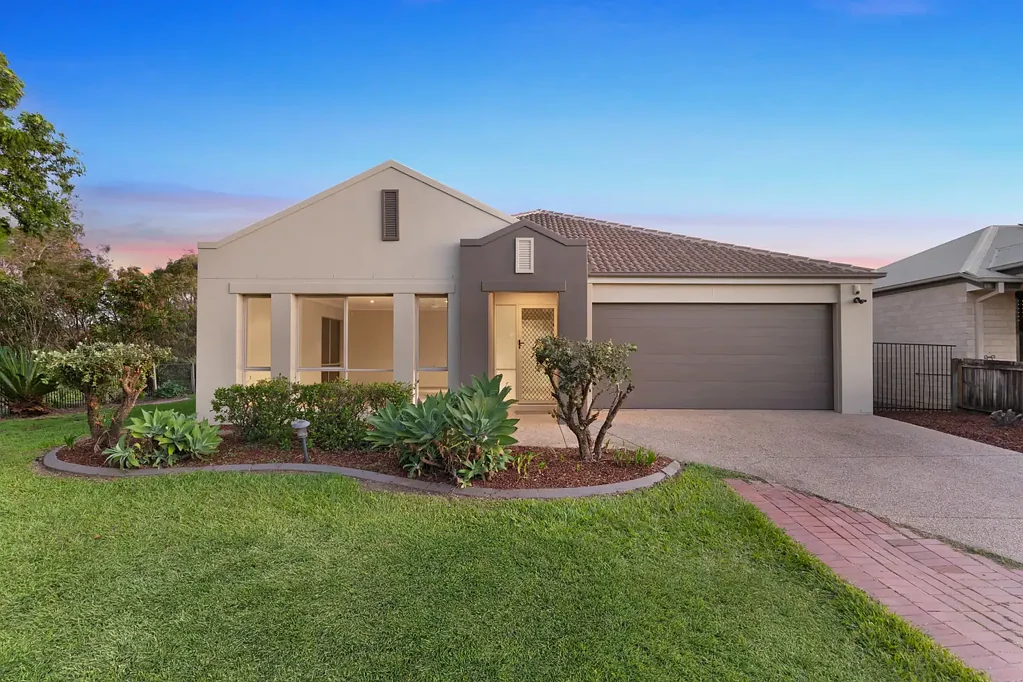 4 Humphreys Place, Caboolture, QLD 4510