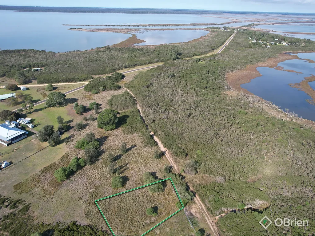 Hollands Landing Prime Land Opportunity in Peaceful Hollands Landing