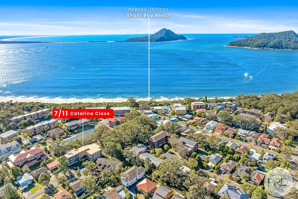 Nelson Bay 2房  Top Floor Apartment in a Prime Beachside Setting