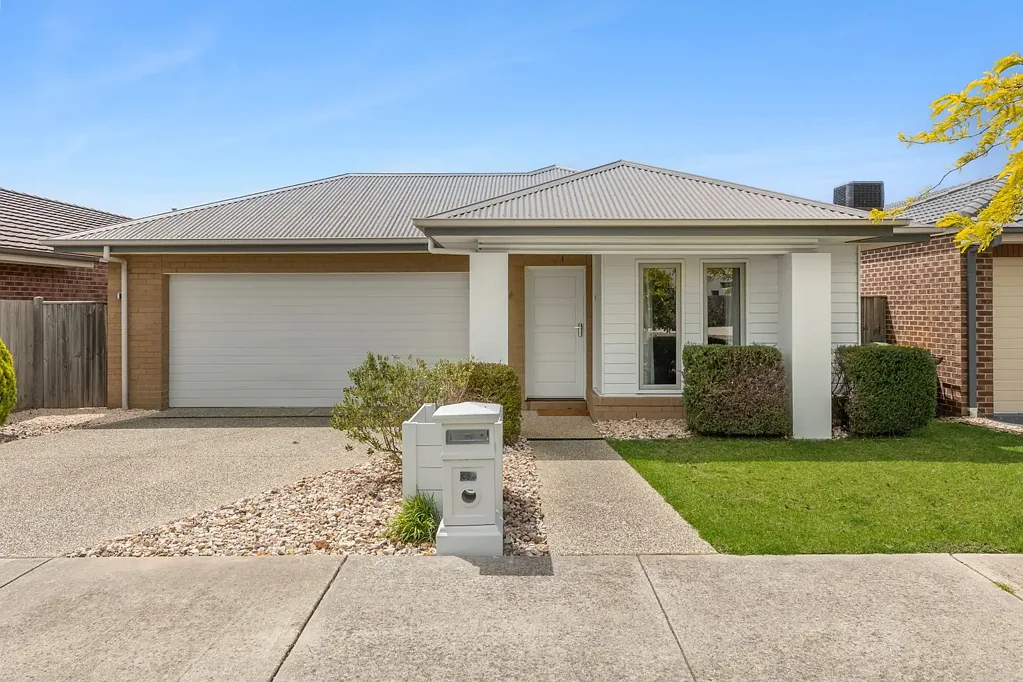 Armstrong Creek 4房  Perfectly Presented First Home or Investment!