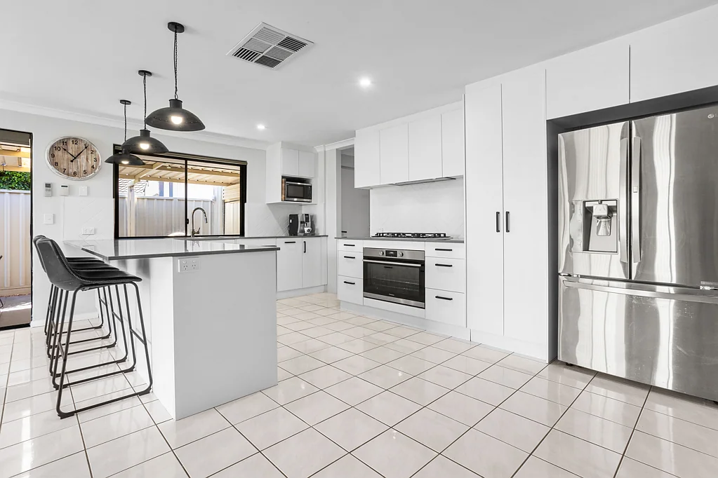 12 Dowerin Close, Beeliar, WA 6164