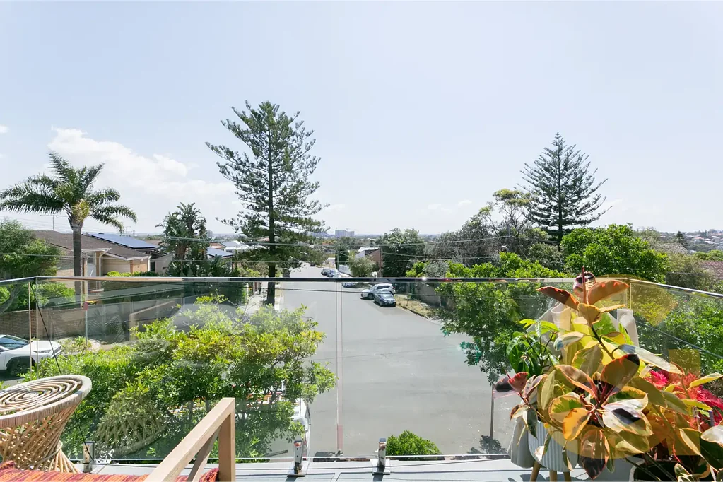 Comfortable Living with Space, Views & Convenience