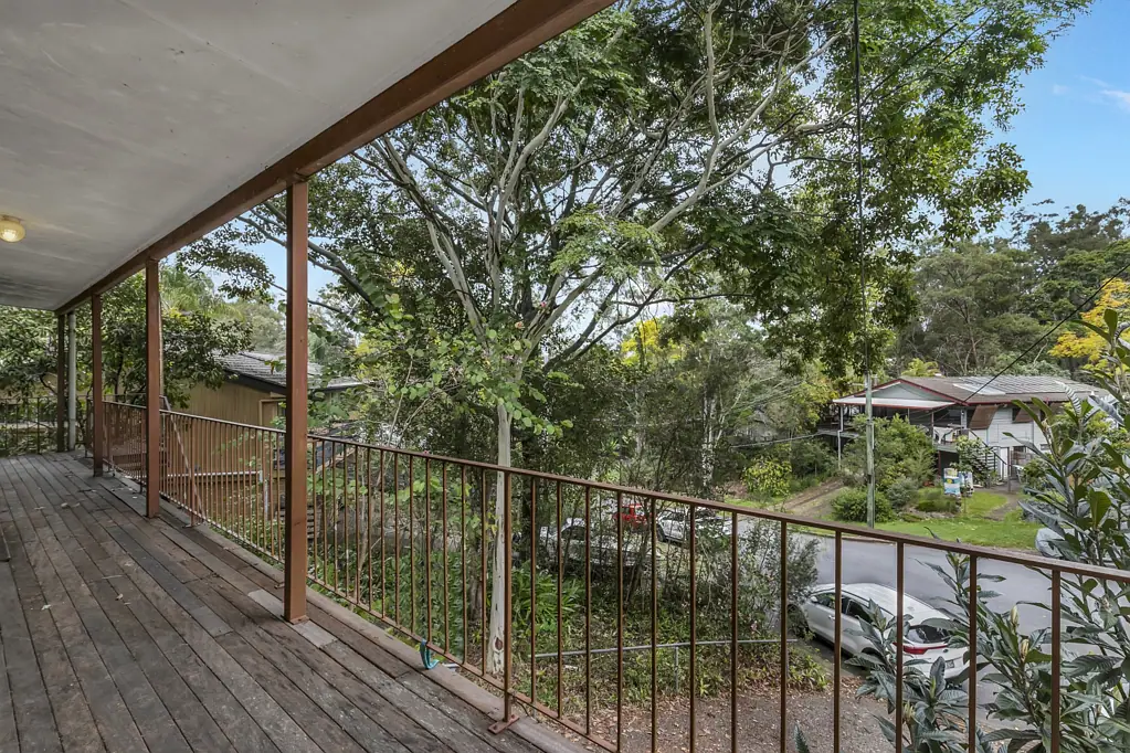 14 Warrawong Street, Chapel Hill, QLD 4069