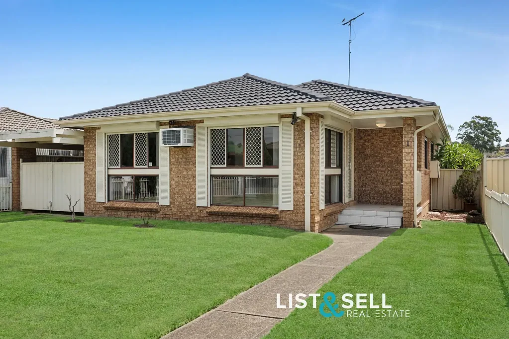 11 Horatio Street, Rosemeadow, NSW 2560
