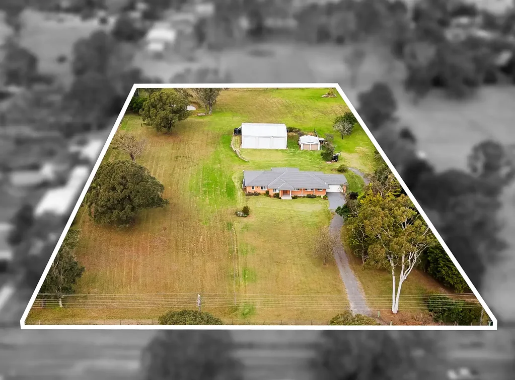 Bargo 4ਬੈੱਡਰੂਮ Top-Tier Bargo Acreage: Modern Luxury, Massive Shedding, Plus Future Subdivision Potential! (STCA)
