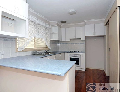 24 Julius Crescent, Noble Park, South East Melbourne, 3 Kuwarto, 1 Banyo, House