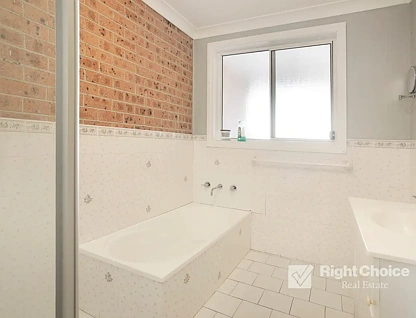 2/6 Platypus Way, Blackbutt, NSW 2529, 3房, 1浴, Apartment