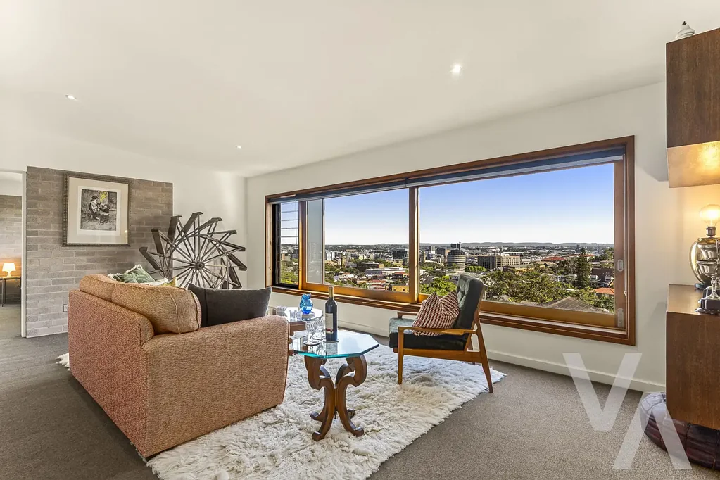 20 Hillview Crescent, The Hill, NSW 2300