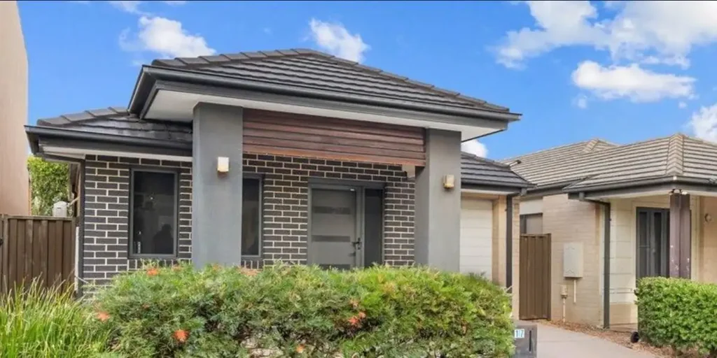 17 Furlong Street Craigieburn For Lease LOCATION!!
