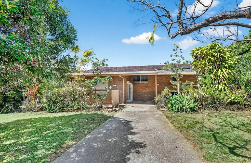 Spacious family home in prime strathpine location