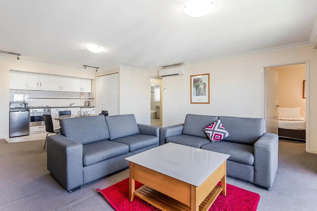 Perth 2房  Incredible city and river side short-stay Apartment with 2 car bays!