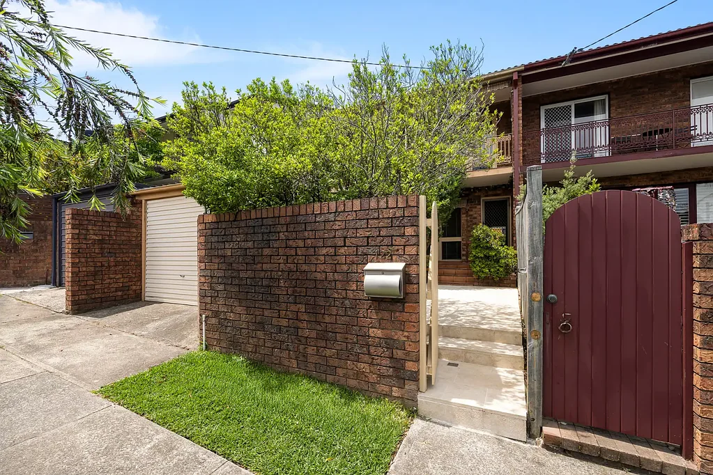122 Ruthven Street, Bondi Junction, NSW 2022