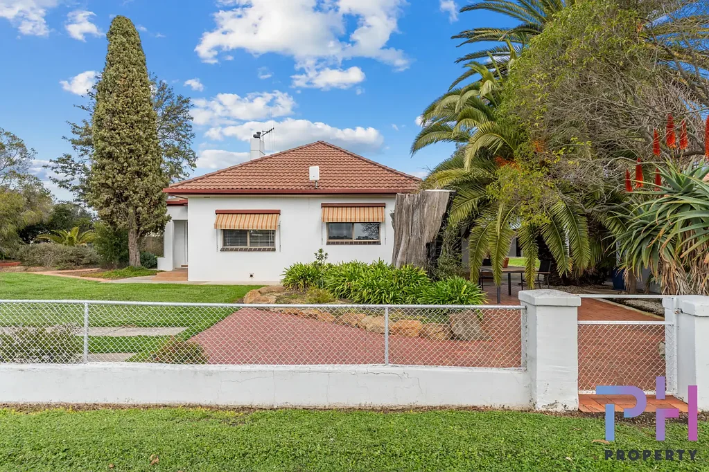 Low-Maintenance Living with Utilities Provided.
