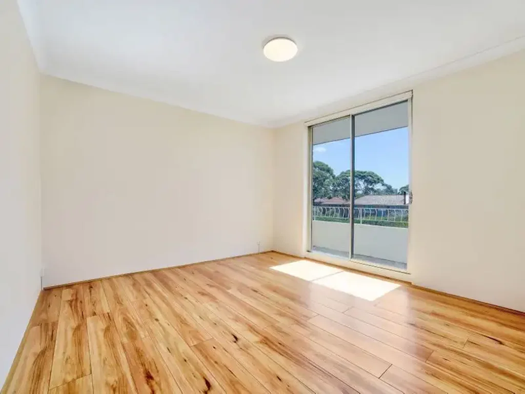 COZY APARTMENT IN IDEAL SPOT