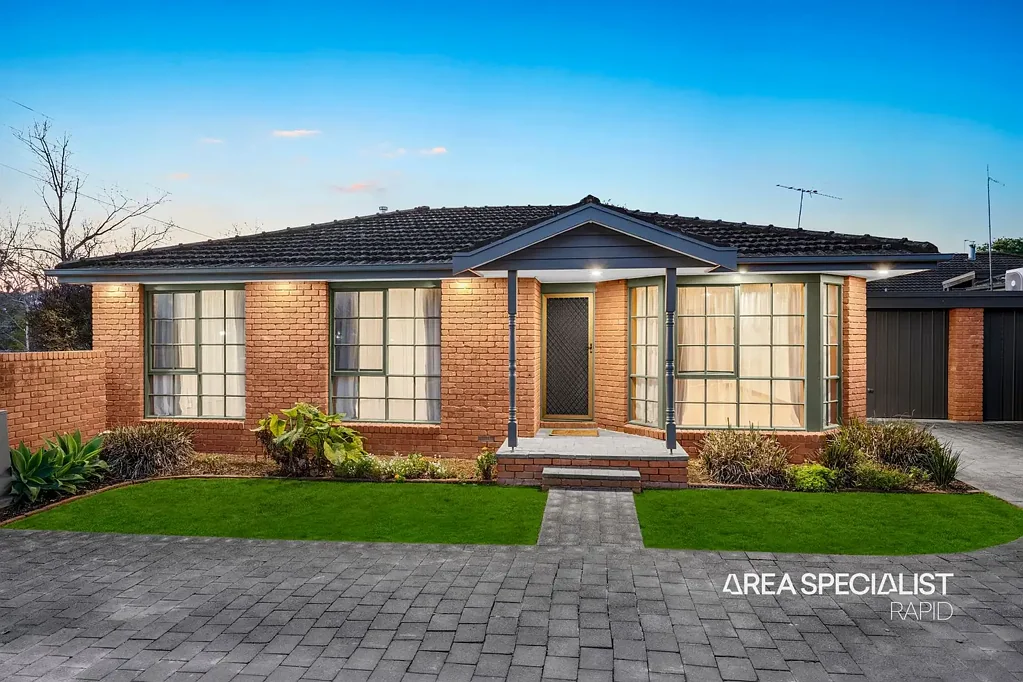 Berwick 2 Bedroom The Brief: Low-Maintenance Living in the Heart of Berwick!