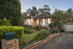 31 Lincoln Avenue, Mont Albert North