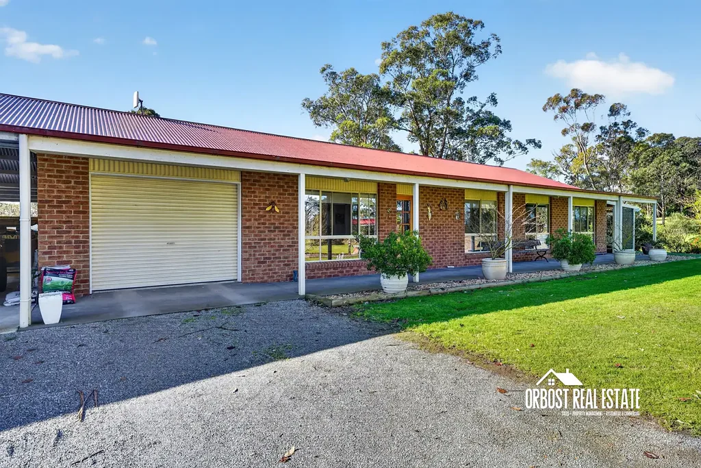 Newmerella  RURAL LUXURY MEETS LIFESTYLE, ALL ON TIGHTLY HELD MITCHELLS ROAD