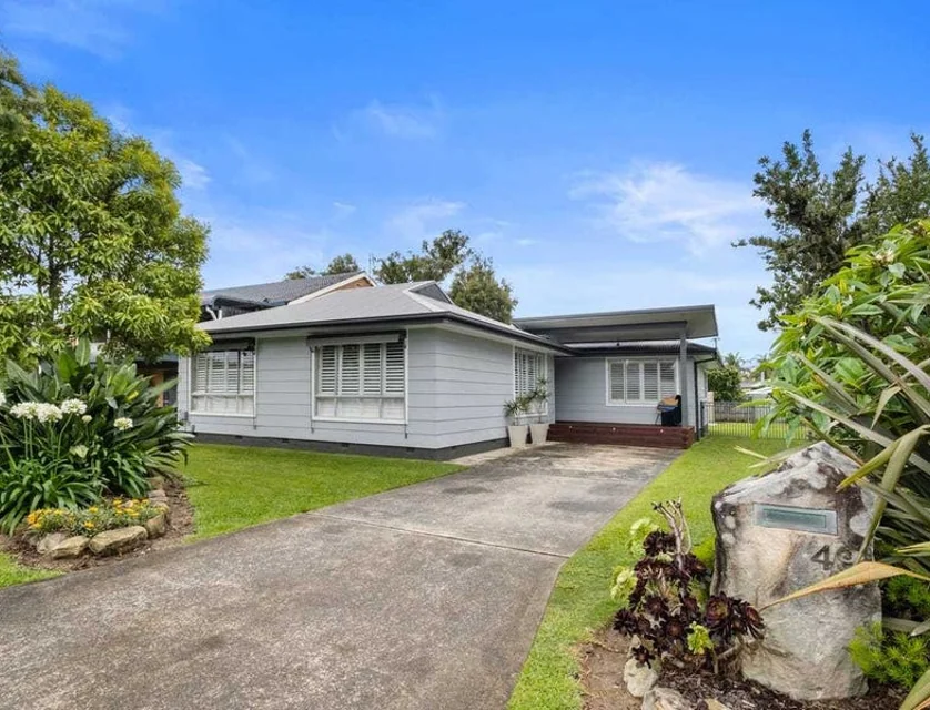 49 Warratta Road, Killarney Vale, Central Coast, 4 Kuwarto, 2 Banyo, House