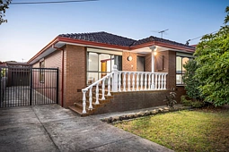 77 Bruce Street, Coburg