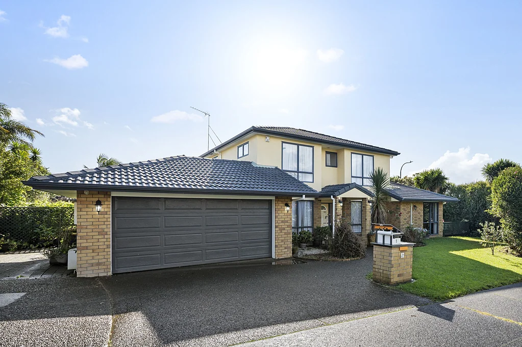 1 Highfields Terrace, Henderson, Waitakere City, Auckland