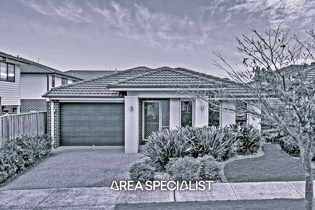 3 Hut Road, Clyde North, VIC 3978