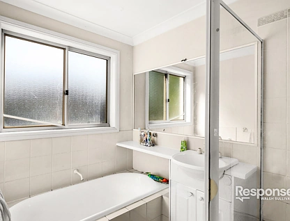 111 Greendale Terrace, Quakers Hill, Outer Western Sydney, 4 غرف, 2 حمامات, House
