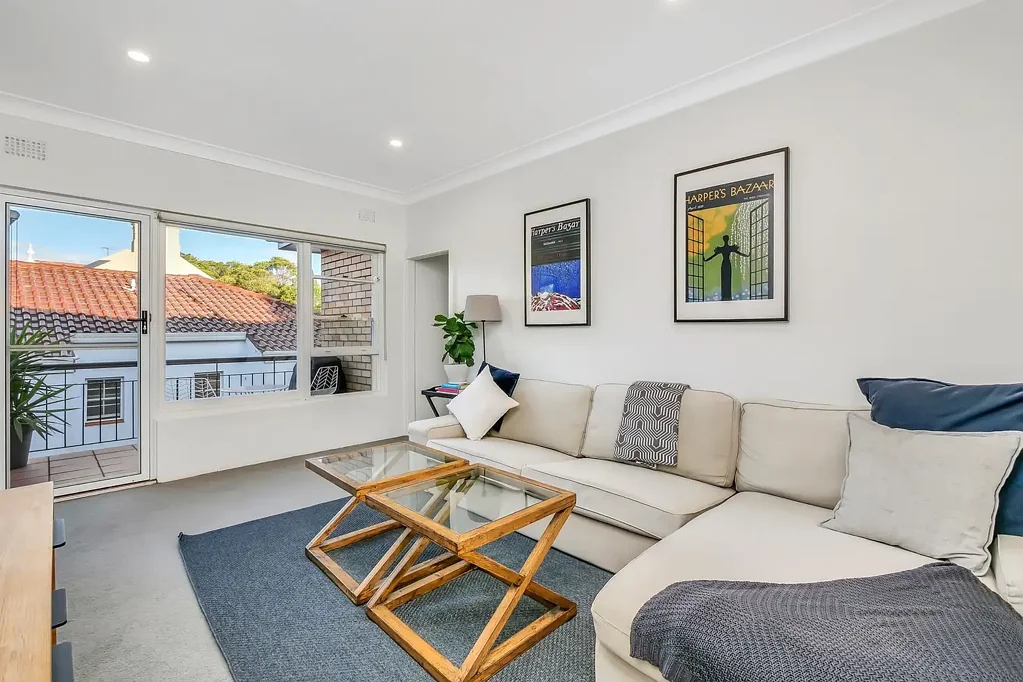 Randwick 2Zimmer Well-Presented, Light-Filled Apartment with Two Balconies in the Heart of Randwick