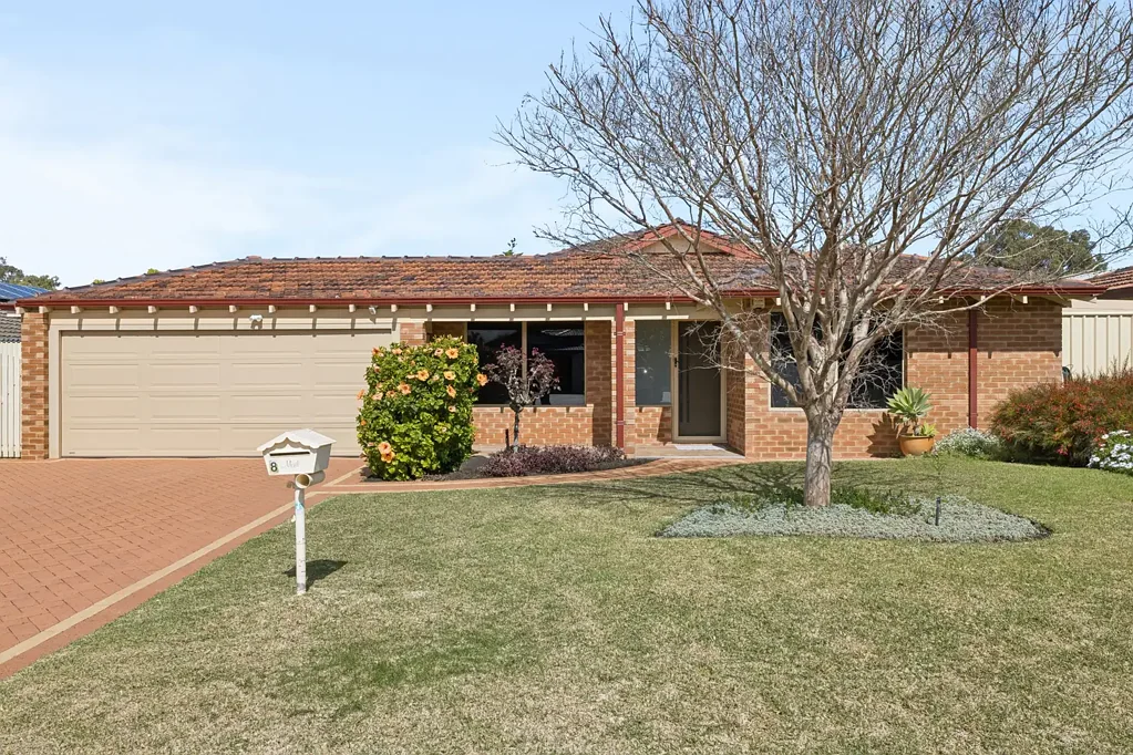 Sorrento 4房  SPACIOUS FAMILY LIVING IN THE HEART OF SORRENTO