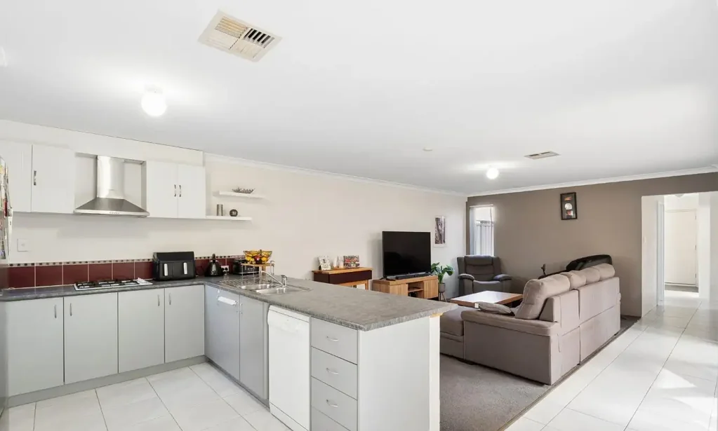 Ellenbrook 4 Bedroom Ideal Family Living In Ellenbrook