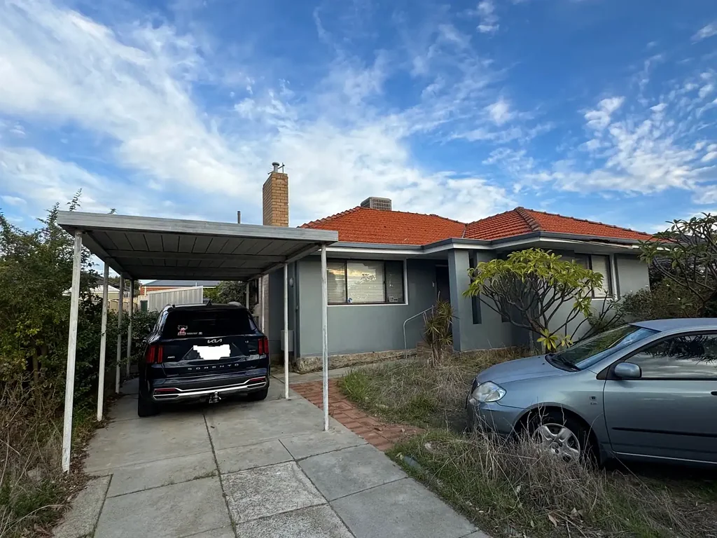 10 Medhurst Crescent, Nollamara, WA 6061