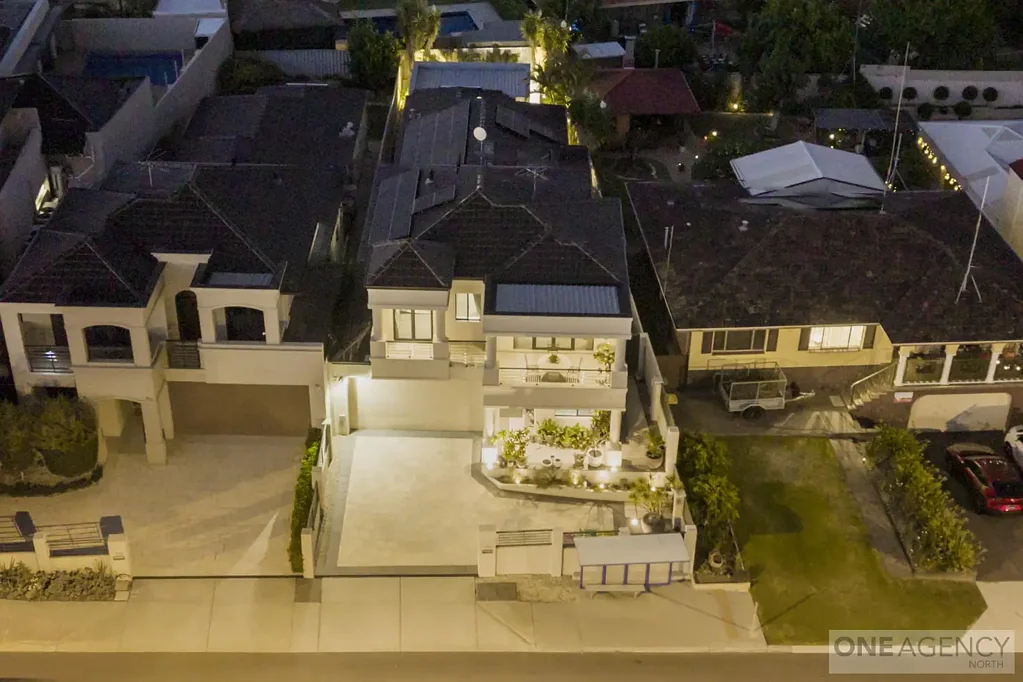 Balcatta 3 Slaapkamer STUNNING RESIDENCE WITH CITY-VIEWS  AND AWARD-WINNING KITCHEN
