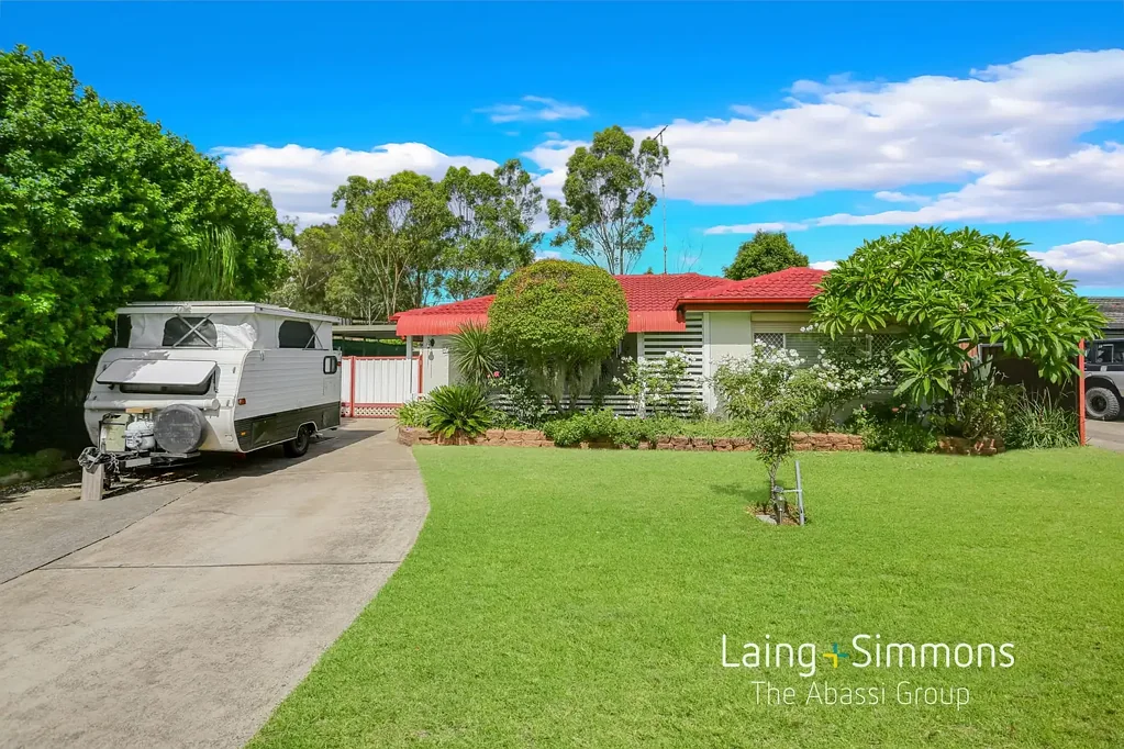 11 Olliver Crescent, St Clair, NSW 2759