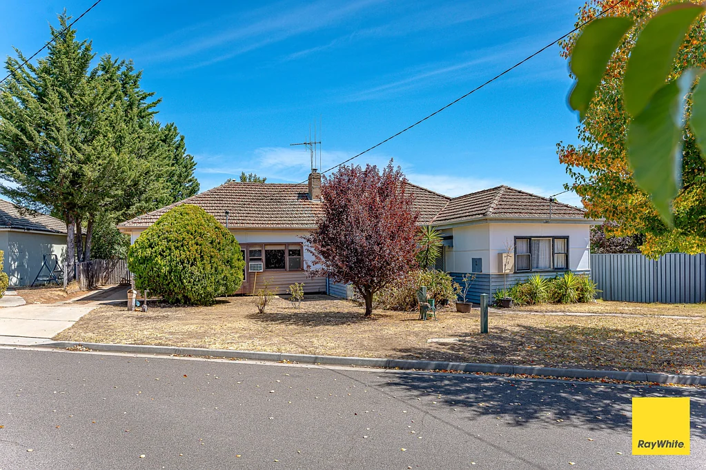 Bendigo 5غرفة نوم Prime Central Bendigo Opportunity - Two Titles, Endless Potential!