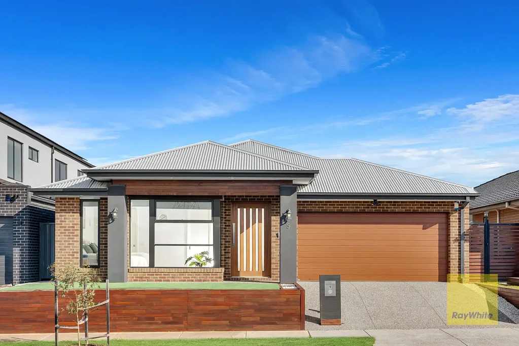 Truganina 4 Slaapkamer Stylish Family Living with Exceptional Upgrades in the Heart of Truganina