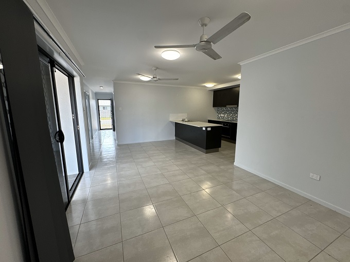 36 BULLA PL, KELSO QLD 4815, 0 chambres, 0 salles de bain, House