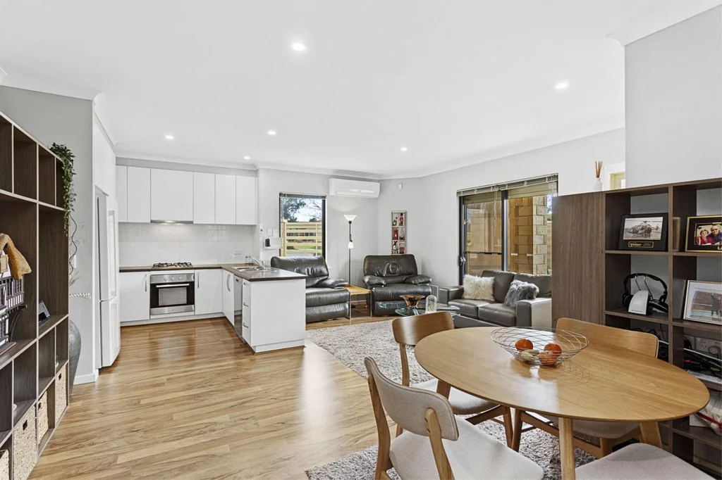 3/243 Timberlane Drive, Woodvale, WA 6026