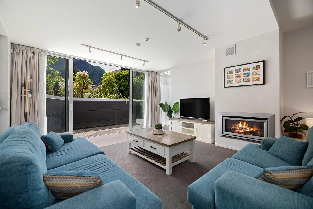 Queenstown Hill 2Moenga Must be sold – Airbnb ready, walk to town!