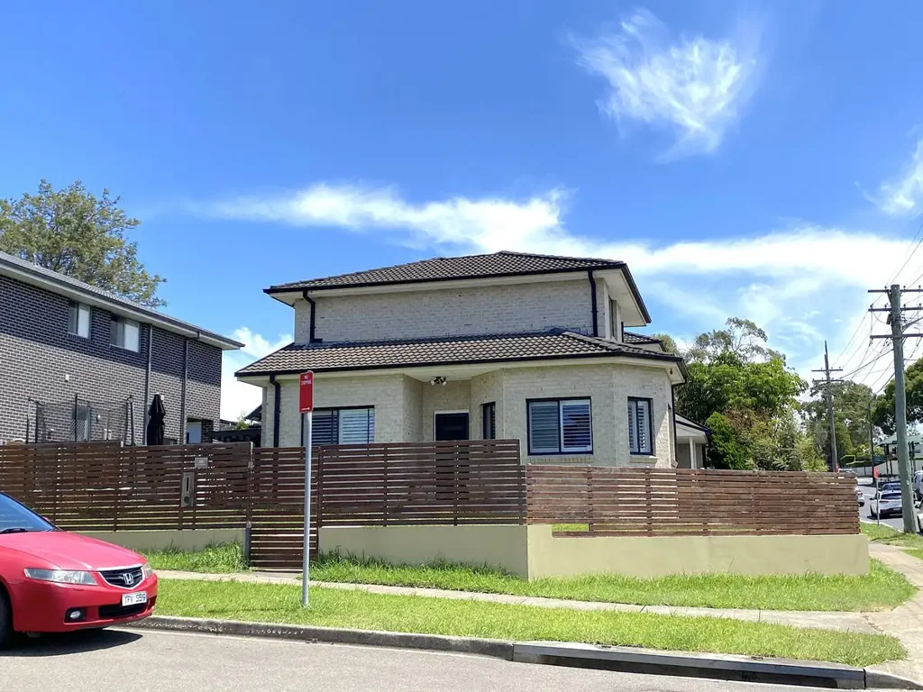 Fantastic 4-bed in Convenient Location