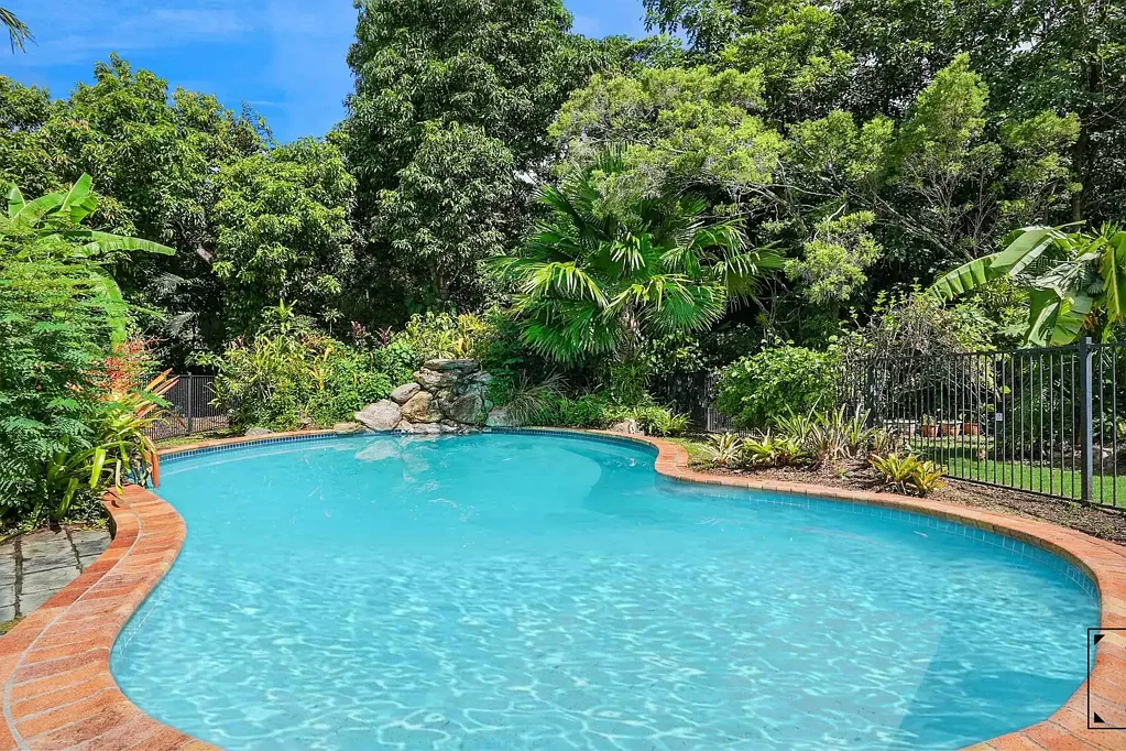 1 Ficus Close, Redlynch, QLD 4870