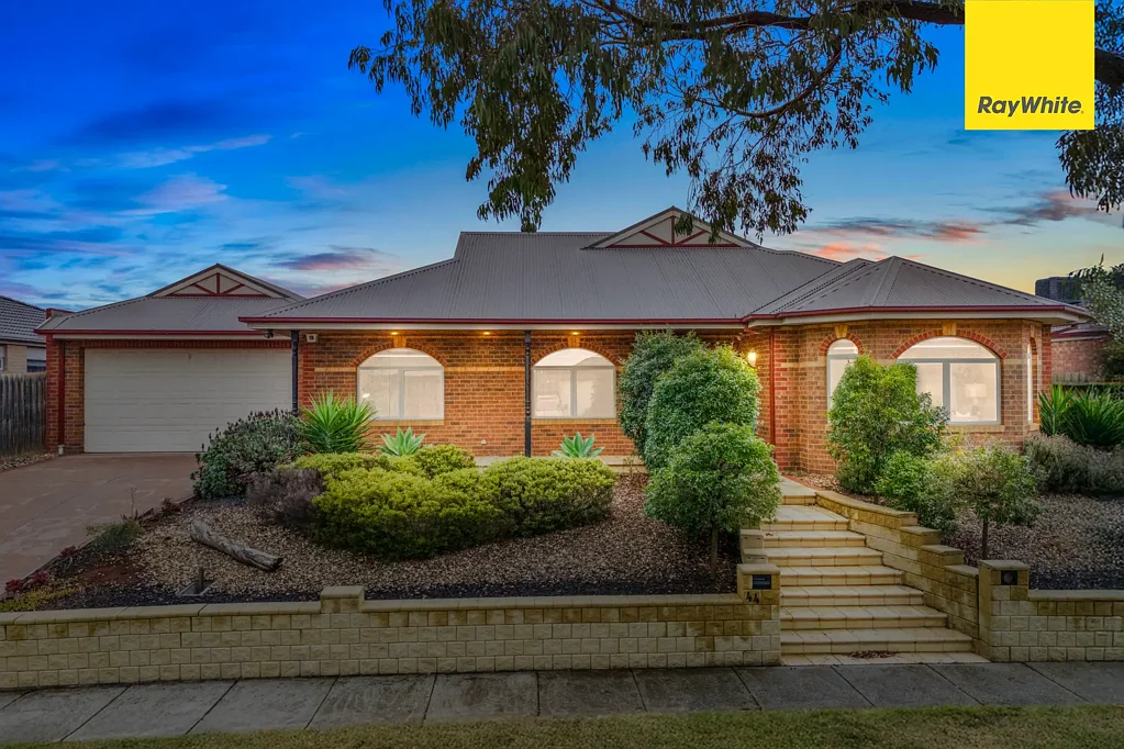 44 Dalray Crescent, Kurunjang, VIC 3337