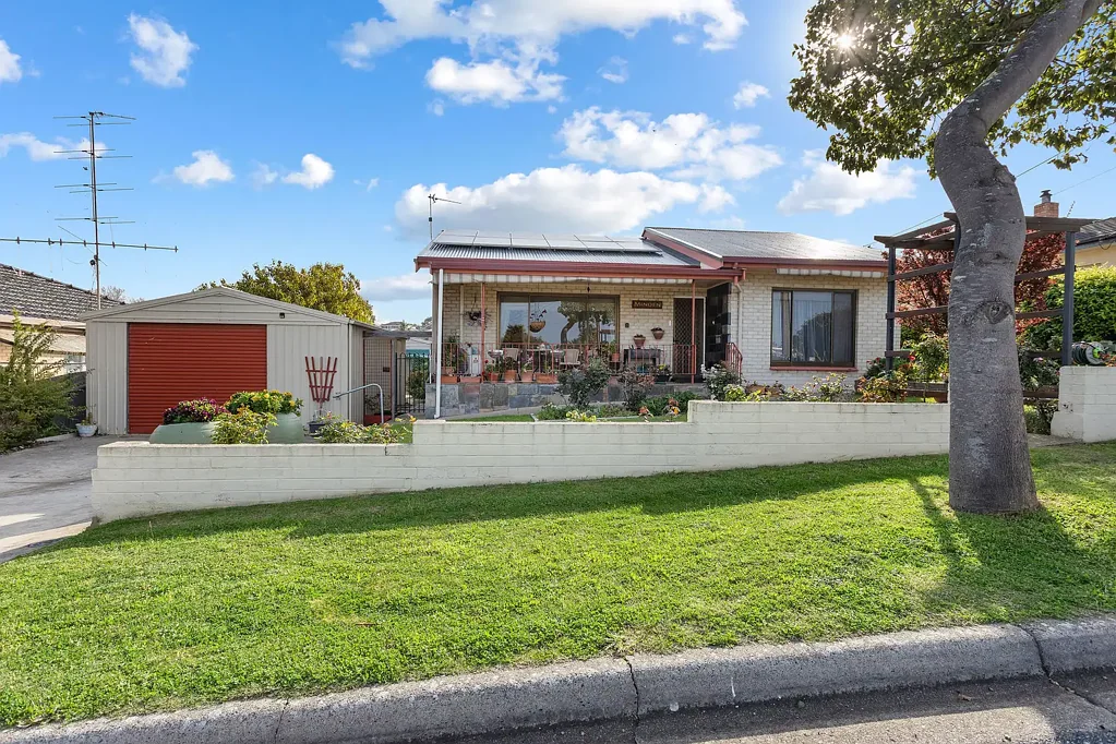17 Lorraine Avenue, Port Lincoln, SA 5606