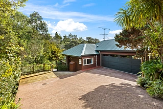 8F Roseberry Avenue, Birkenhead, North Shore City