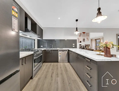 6 Remus Circuit, Cranbourne West, VIC 3977, 4房, 2浴, House